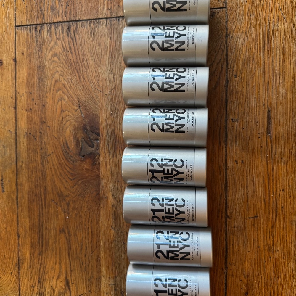 212 Carolina Herrera deodorant